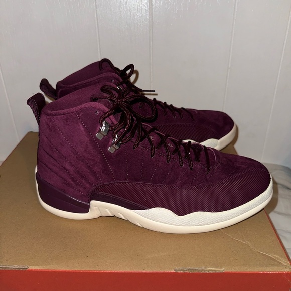 bordeaux jordan’s 12 retro - Picture 4 of 7